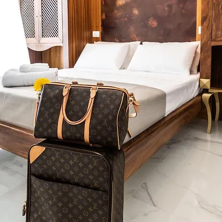 לינה וארוחת בוקר Palazzo Montagna גאליפולי