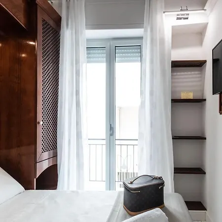 לינה וארוחת בוקר Palazzo Montagna גאליפולי