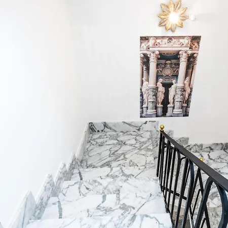 לינה וארוחת בוקר Palazzo Montagna 3*