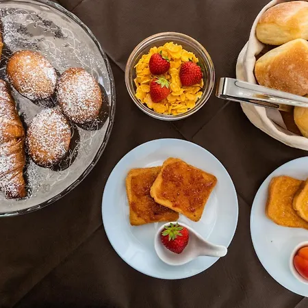 Palazzo Montagna לינה וארוחת בוקר 3*