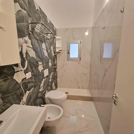 Palazzo Montagna לינה וארוחת בוקר 3*