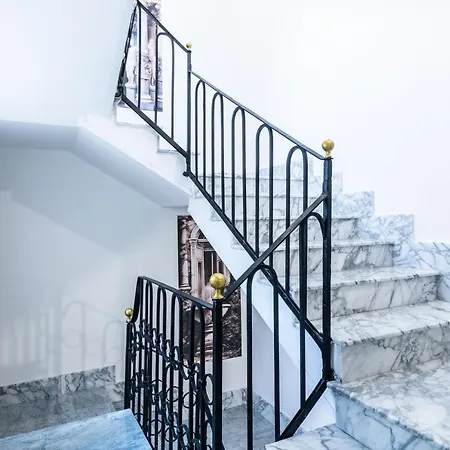 فندق مبيت وإفطار Palazzo Montagna غالّيبولي