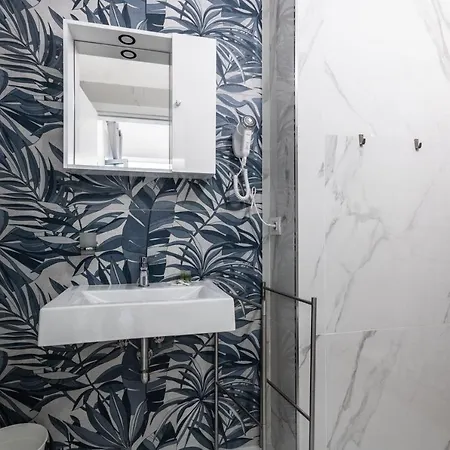 ベッド・アンド・ブレックファスト Palazzo Montagna 3*